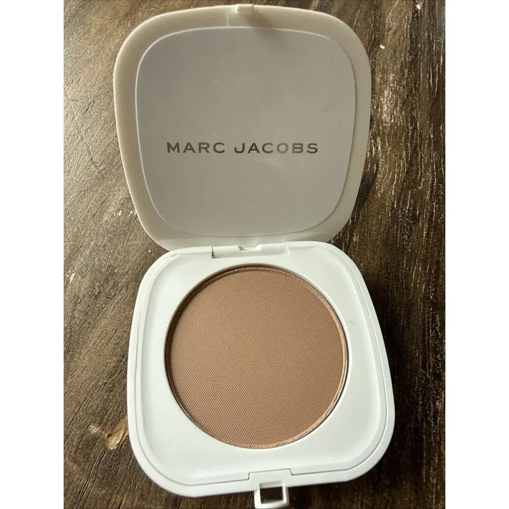 MARC JACOBS O!mega Bronzer Coconut Perfect Tan 104 Tan-Tastic Travel Sz .13oz